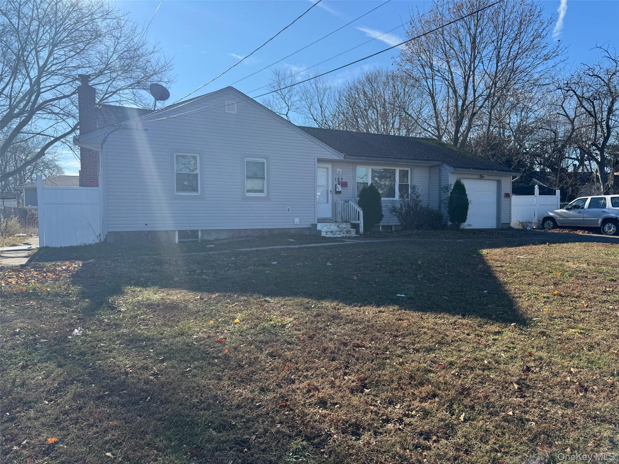 #2 photo, 182 New York Avenue, Bay Shore , NY 11706