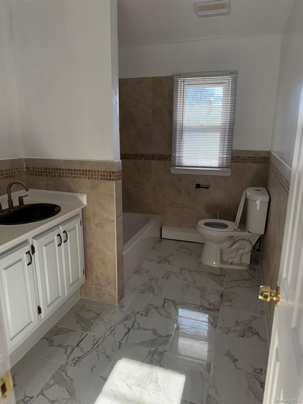 #7 photo, 182 New York Avenue, Bay Shore , NY 11706