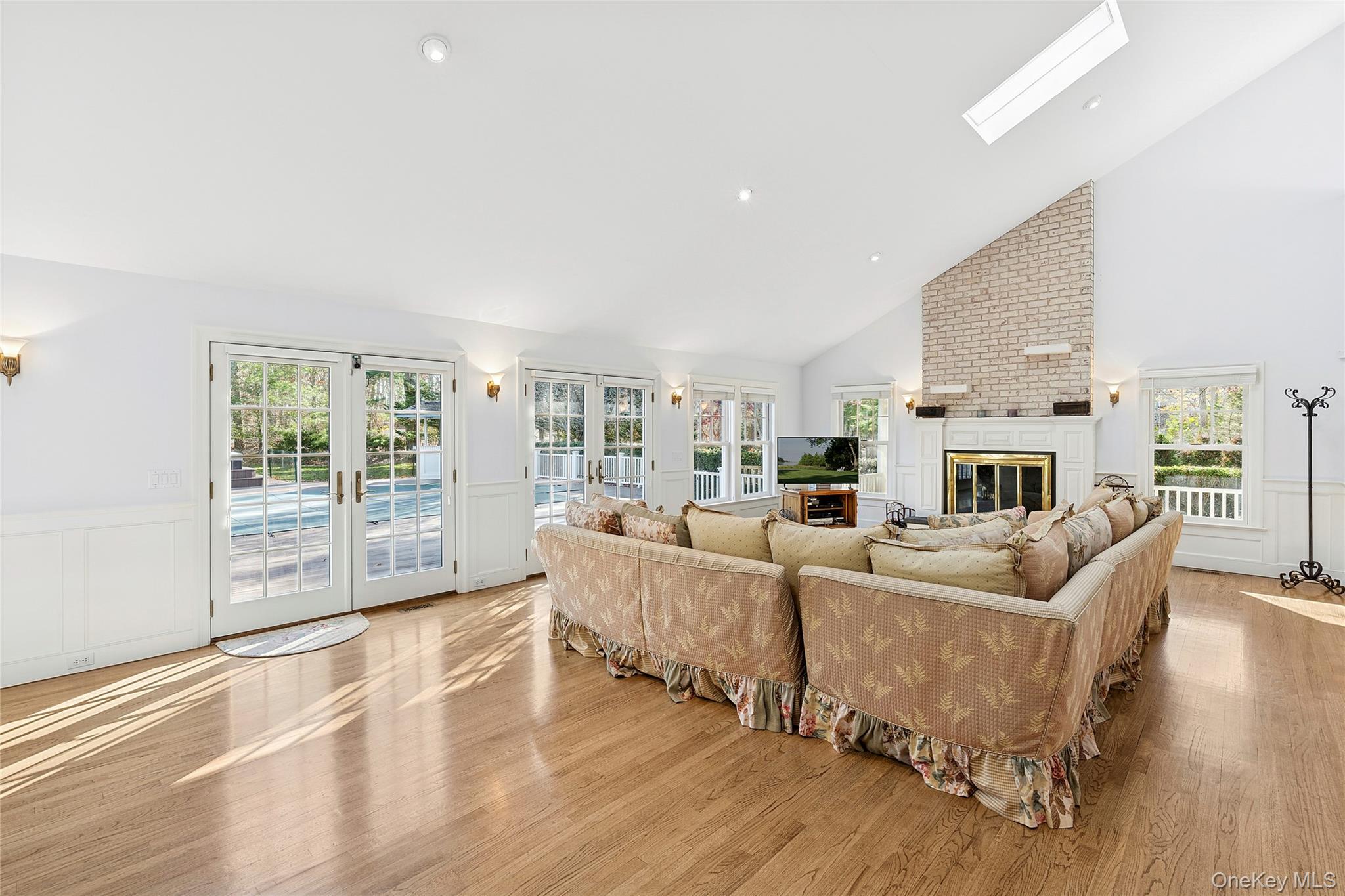 #11 photo, 8 East Ridge Court, 롱 아일랜드 Westhampton , NY 11977