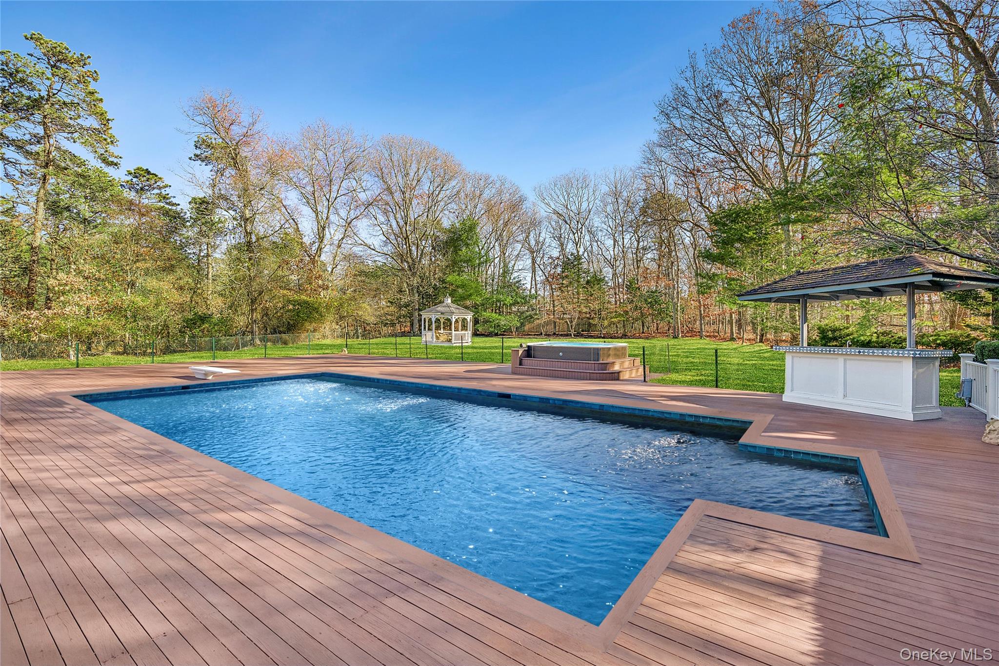 #7 photo, 8 East Ridge Court, 롱 아일랜드 Westhampton , NY 11977