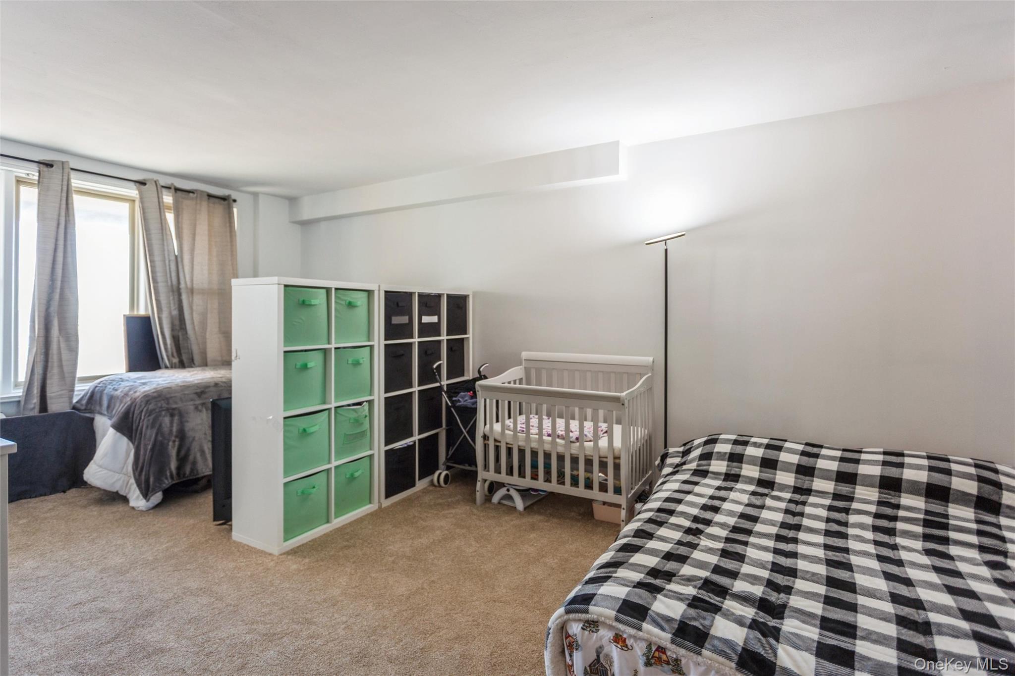 #7 photo, 560 W Broadway, नासाउ काउंटी Long Beach , NY 11561