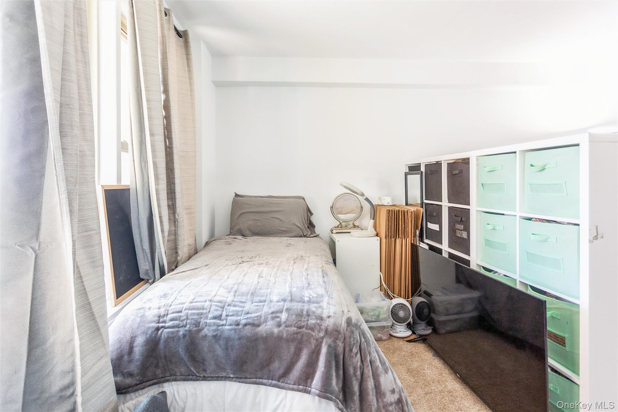 #8 photo, 560 W Broadway, नासाउ काउंटी Long Beach , NY 11561