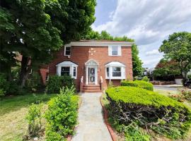 8019 Utopia Parkway 牙买加豪宅 Jamaica Estates, NY