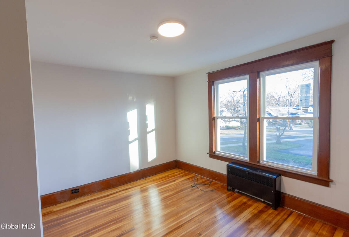 #17 photo, 1941 Helderberg Avenue, Rotterdam , NY 12306