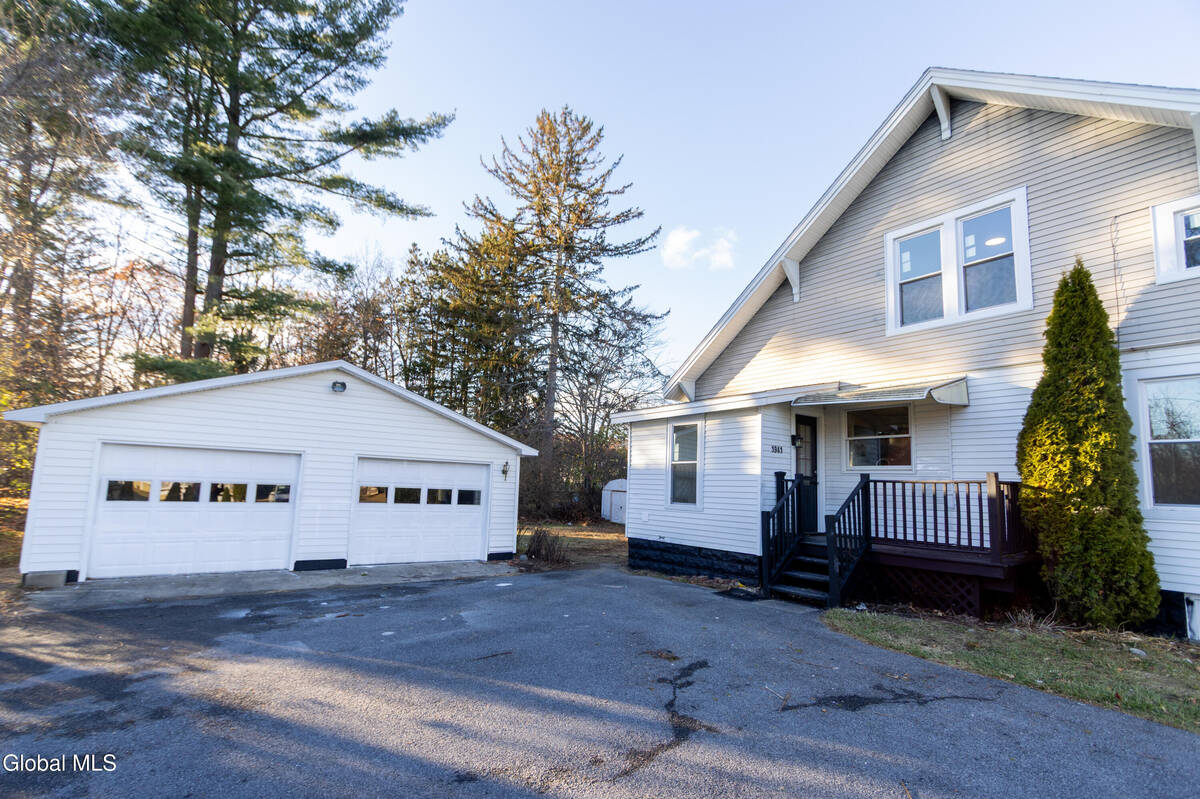 #22 photo, 1941 Helderberg Avenue, Rotterdam , NY 12306