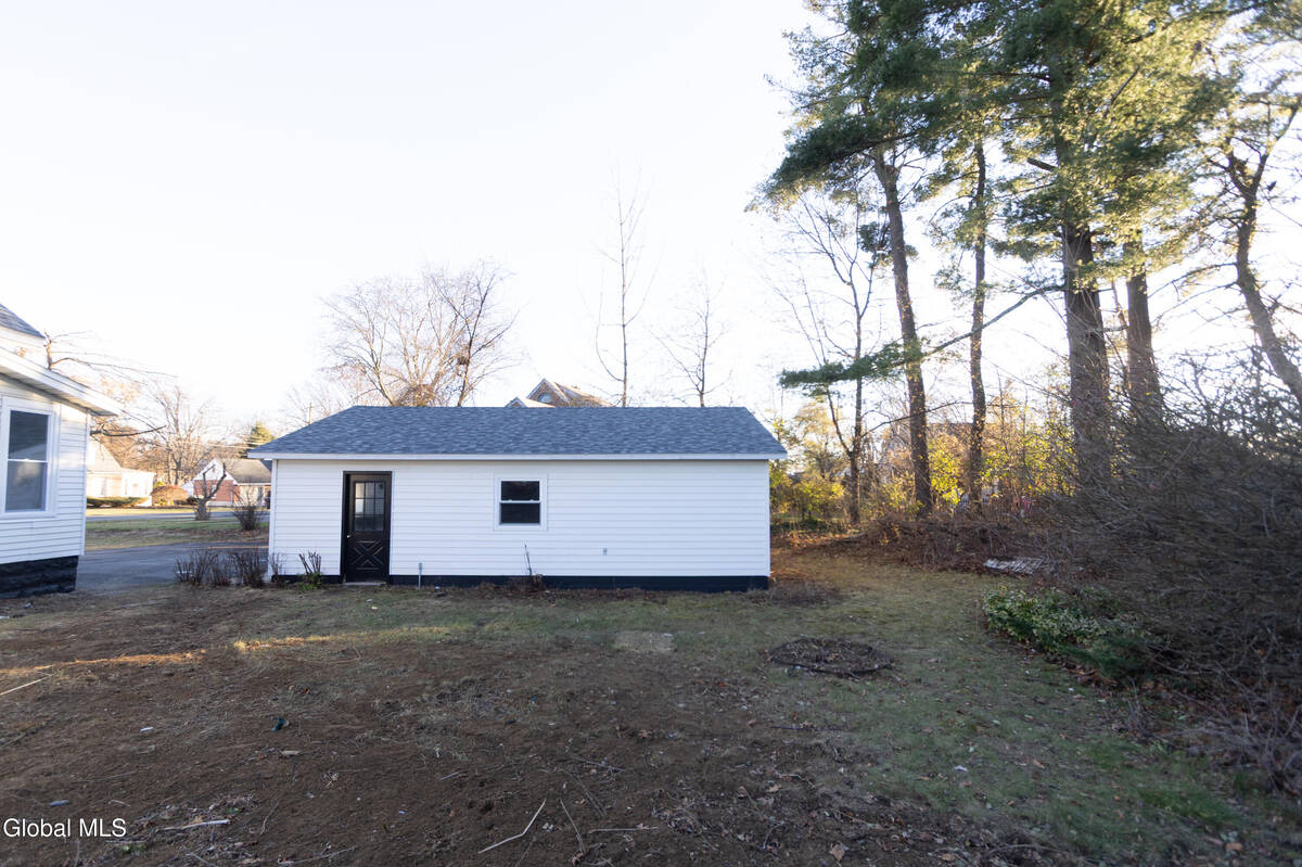 #24 photo, 1941 Helderberg Avenue, Rotterdam , NY 12306