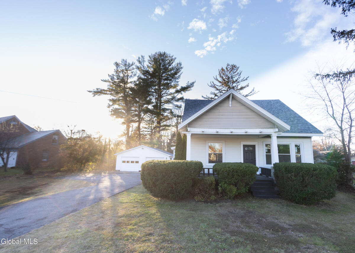 #26 photo, 1941 Helderberg Avenue, Rotterdam , NY 12306