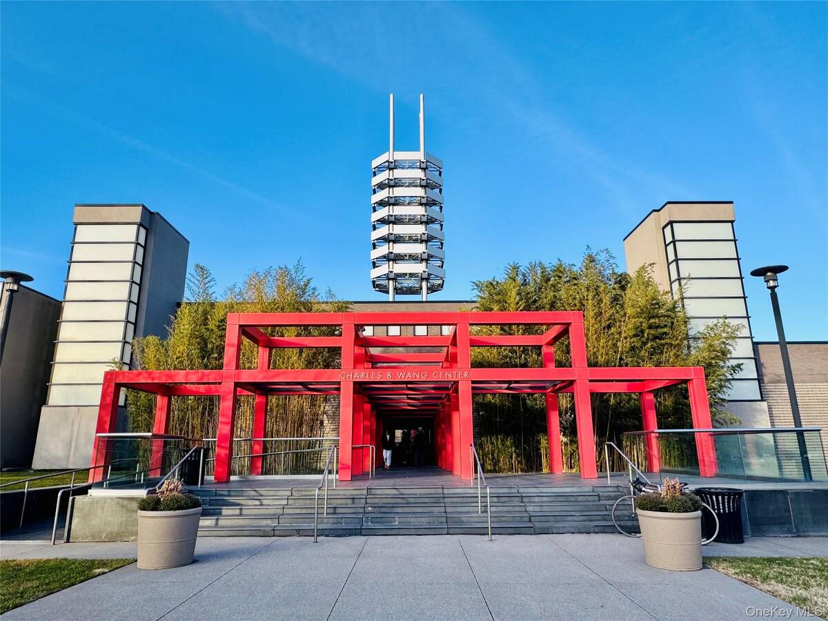 #41 photo, 8 Old Wood Road, Stony Brook , NY 11790