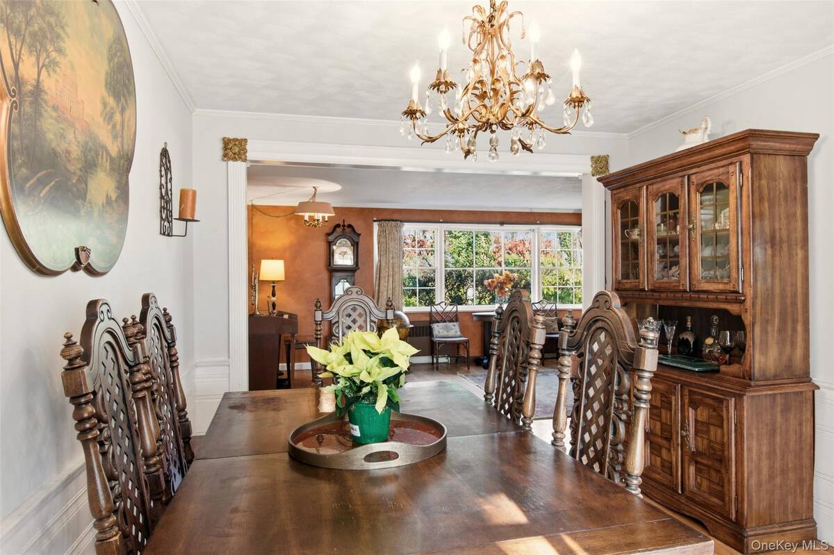 #5 photo, 8 Old Wood Road, Stony Brook , NY 11790