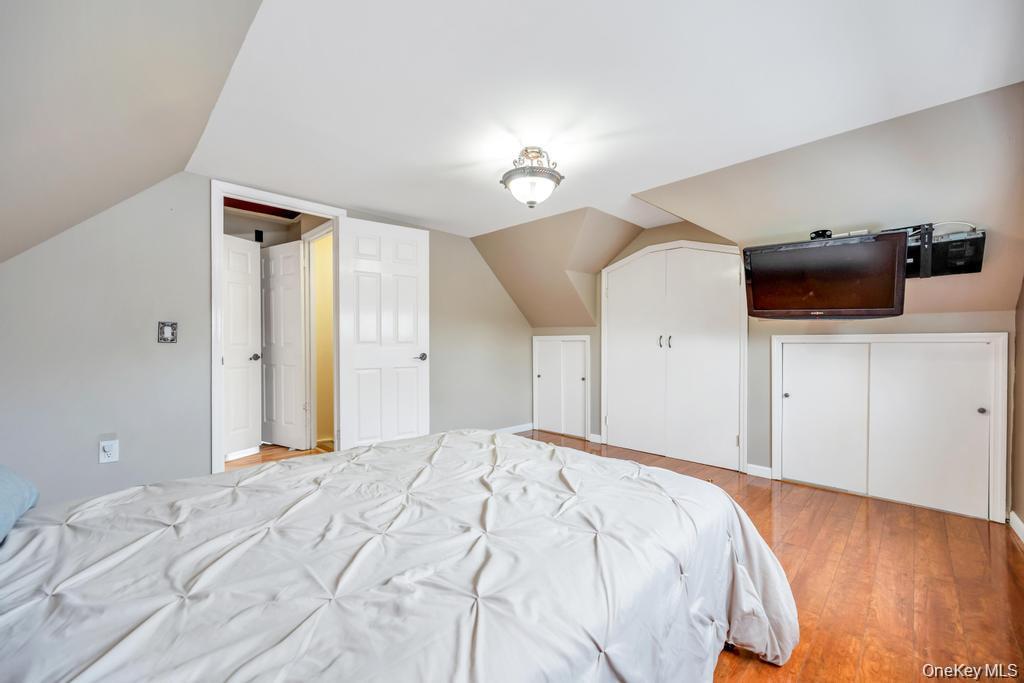 #22 photo, 46 Hardy Lane, Westbury , NY 11590