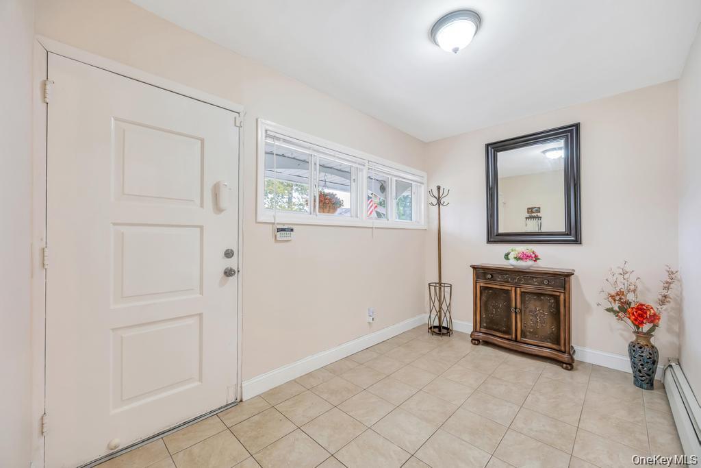 #5 photo, 46 Hardy Lane, Westbury , NY 11590