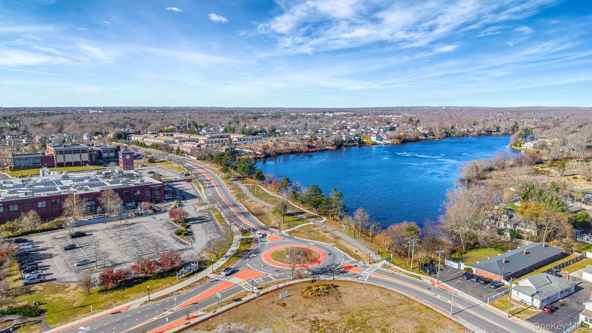 #10 photo, 73 Millie Court, Patchogue , NY 11772