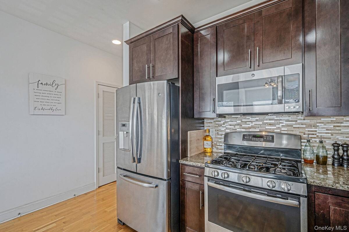 #21 photo, 73 Millie Court, Patchogue , NY 11772