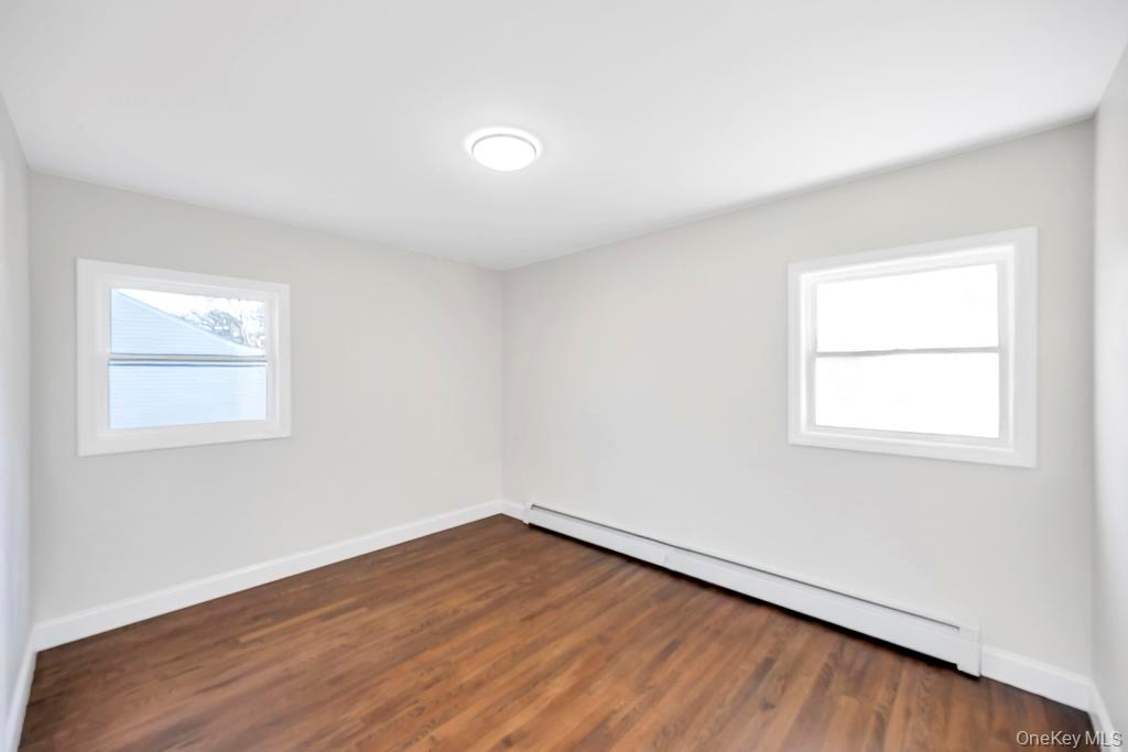 #16 photo, 16 Columbus Avenue, מחוז סאפוק Brentwood , NY 11717