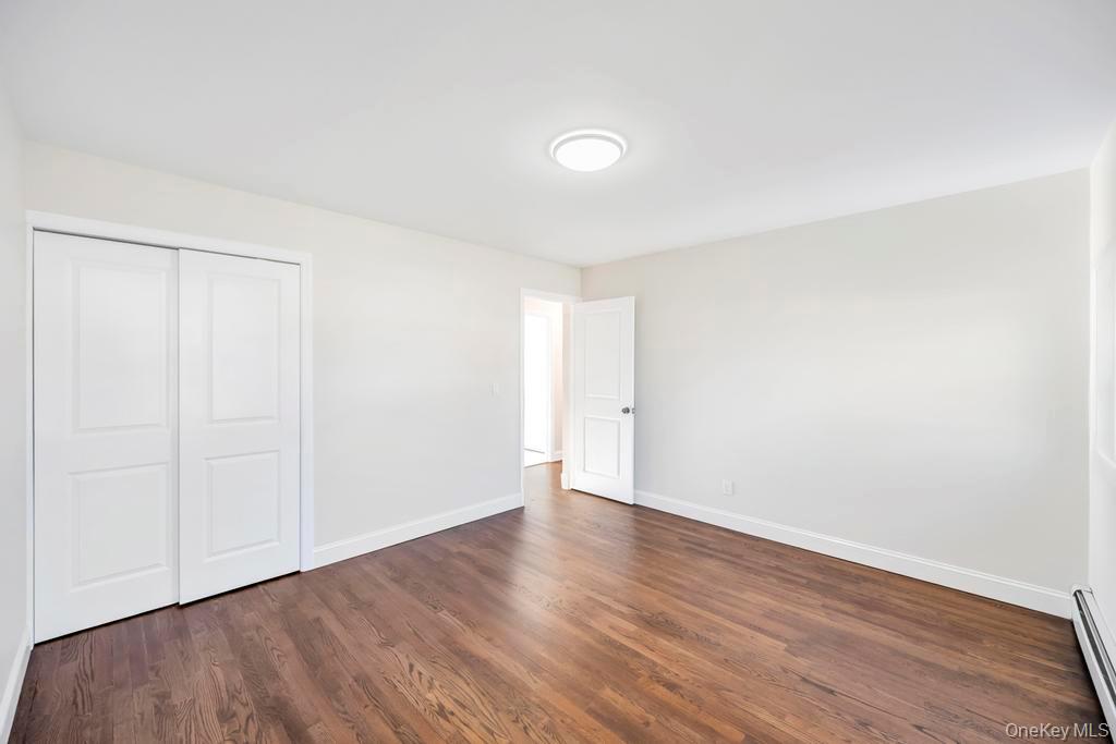 #17 photo, 16 Columbus Avenue, מחוז סאפוק Brentwood , NY 11717