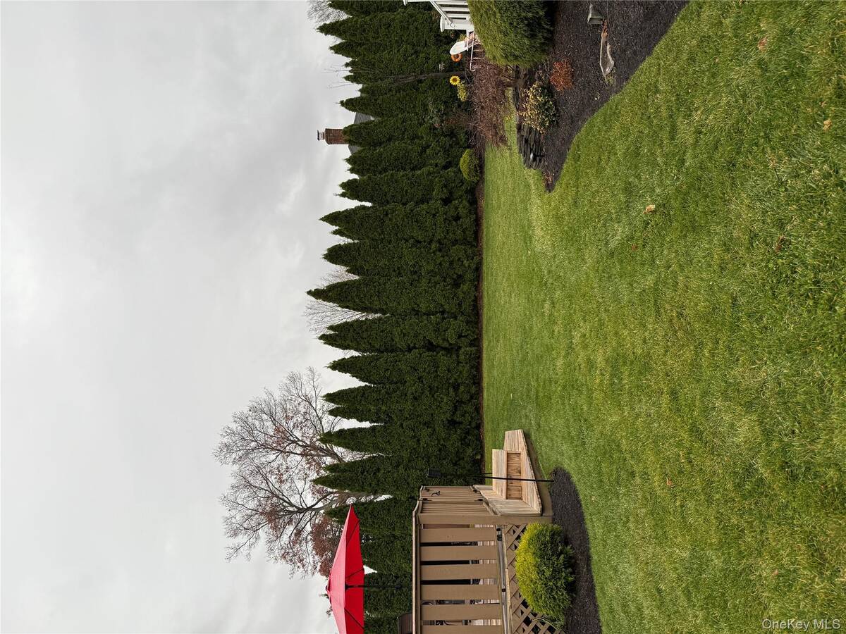 #10 photo, 15 Penn Drive, Smithtown , NY 11787