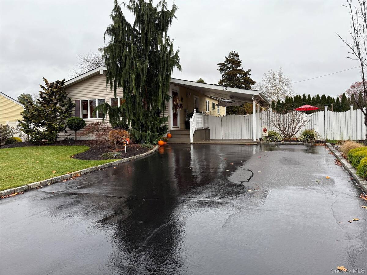 #18 photo, 15 Penn Drive, Smithtown , NY 11787