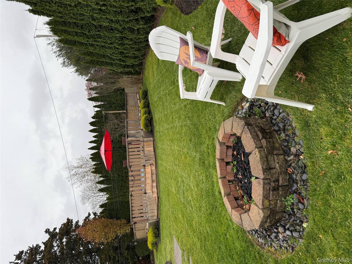 #9 photo, 15 Penn Drive, Smithtown , NY 11787