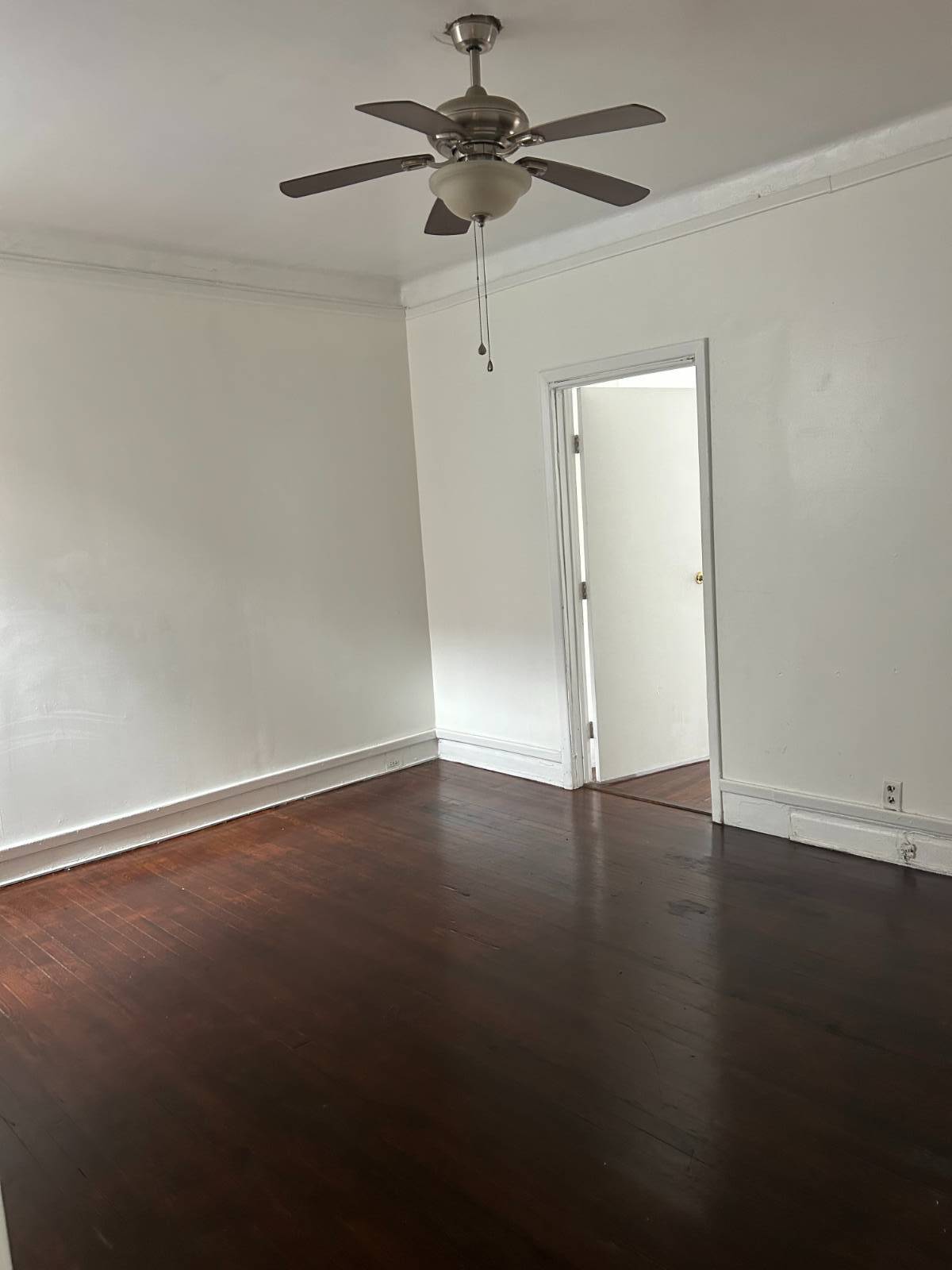 #7 photo, Avenue J, ब्रुकलीन Flatlands , NY 11210