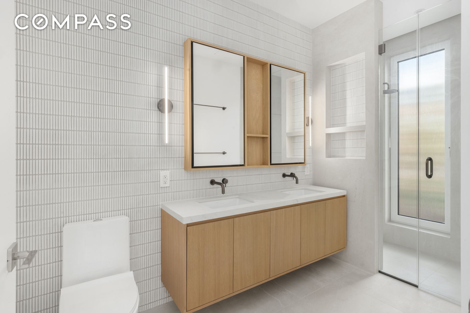 #11 photo, 1005 Lorimer Street, Greenpoint , NY 11222