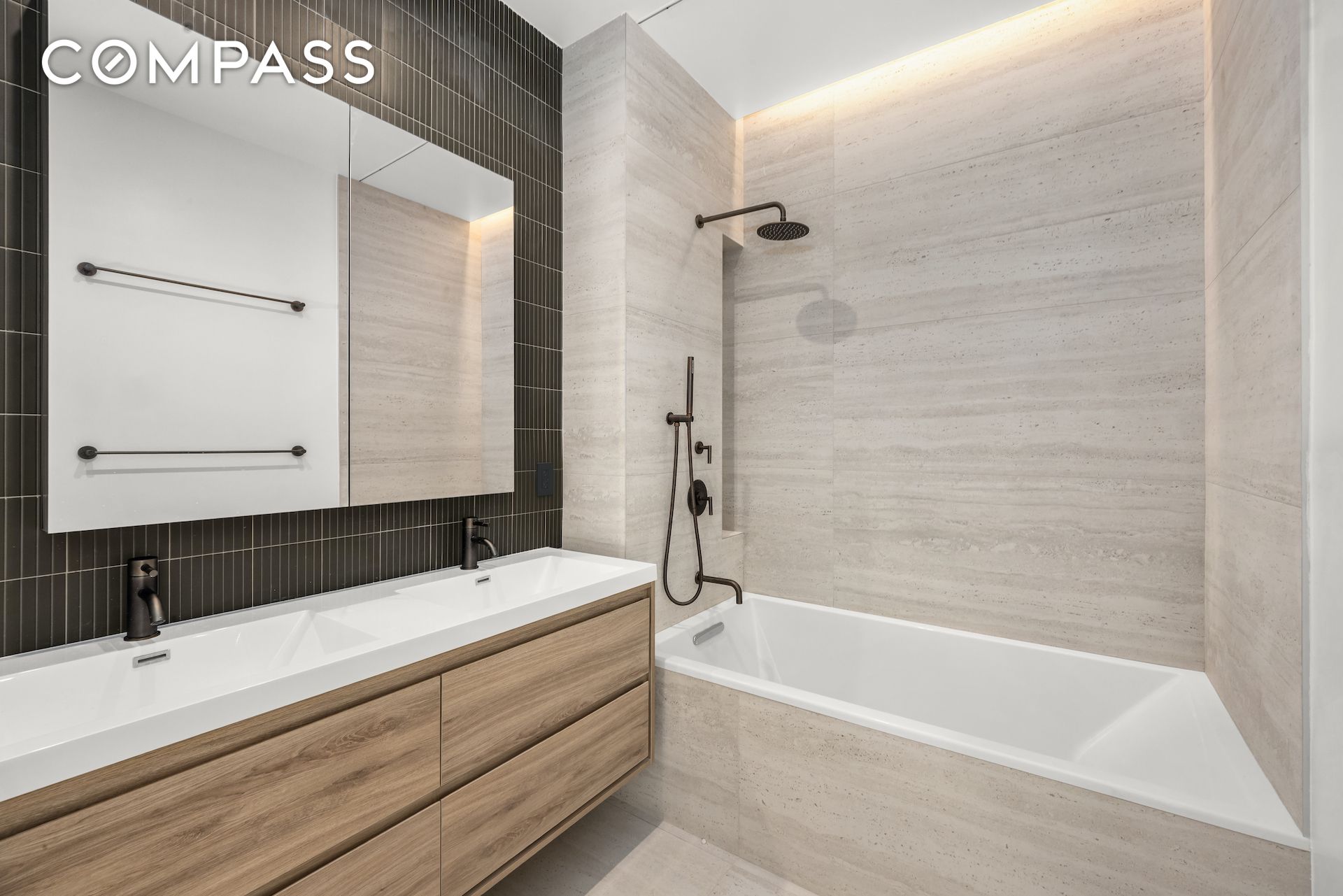 #14 photo, 1005 Lorimer Street, Greenpoint , NY 11222