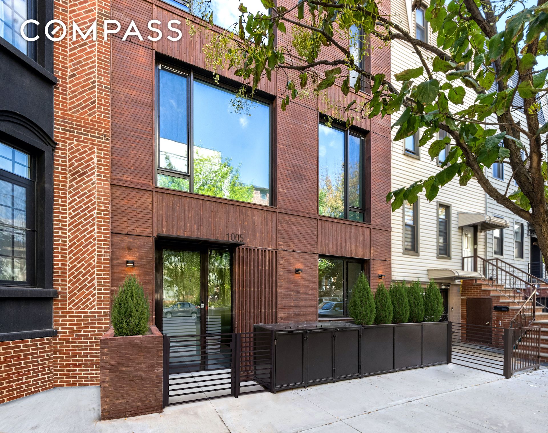 #17 photo, 1005 Lorimer Street, Greenpoint , NY 11222