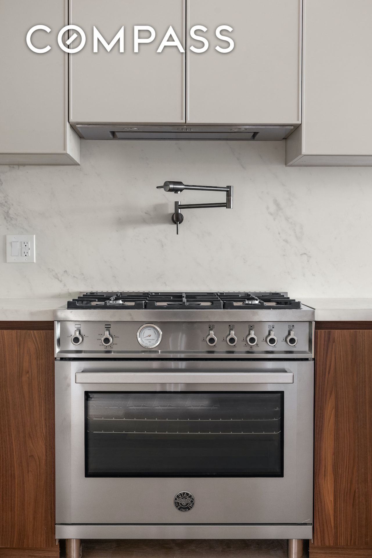 #7 photo, 1005 Lorimer Street, Greenpoint , NY 11222