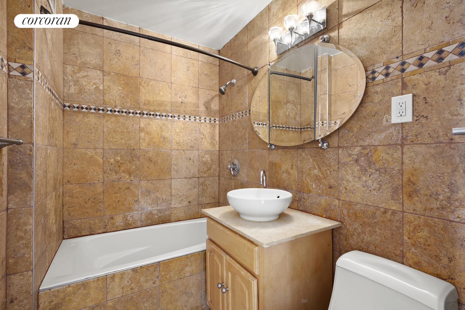 #10 photo, 1641 3RD Avenue, Yorkville , NY 10128