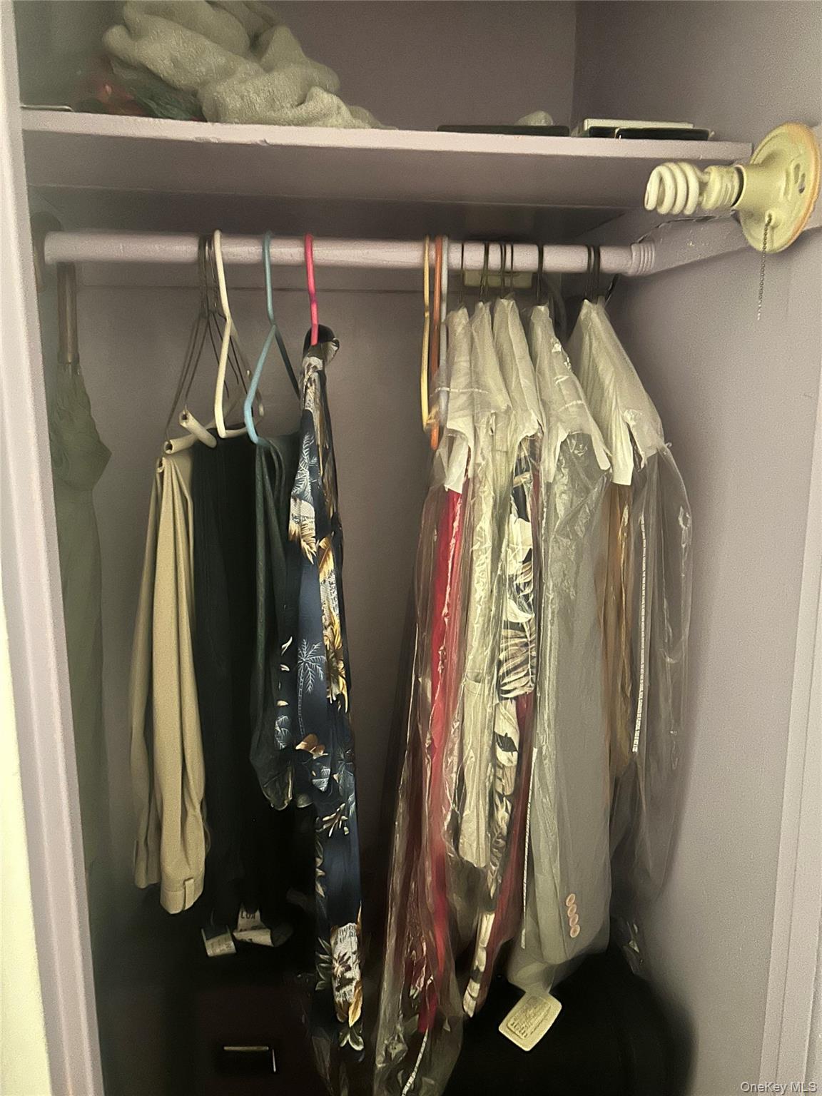 #9 photo, 1024 E 214th Street, Bronx , NY 10469