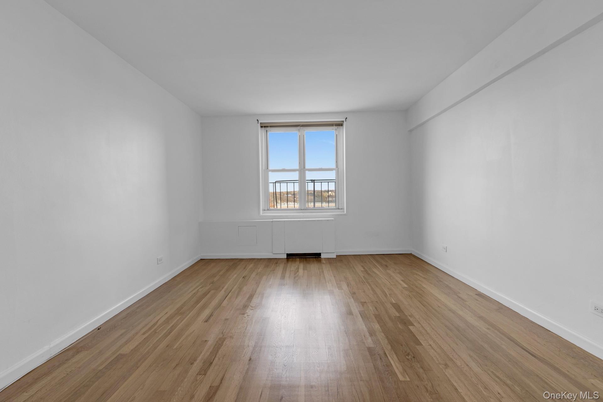 #16 photo, 211-40 18th Avenue, Bayside , NY 10032