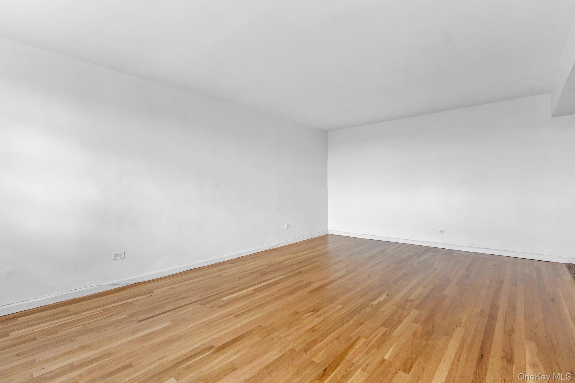 #3 photo, 211-40 18th Avenue, Bayside , NY 10032