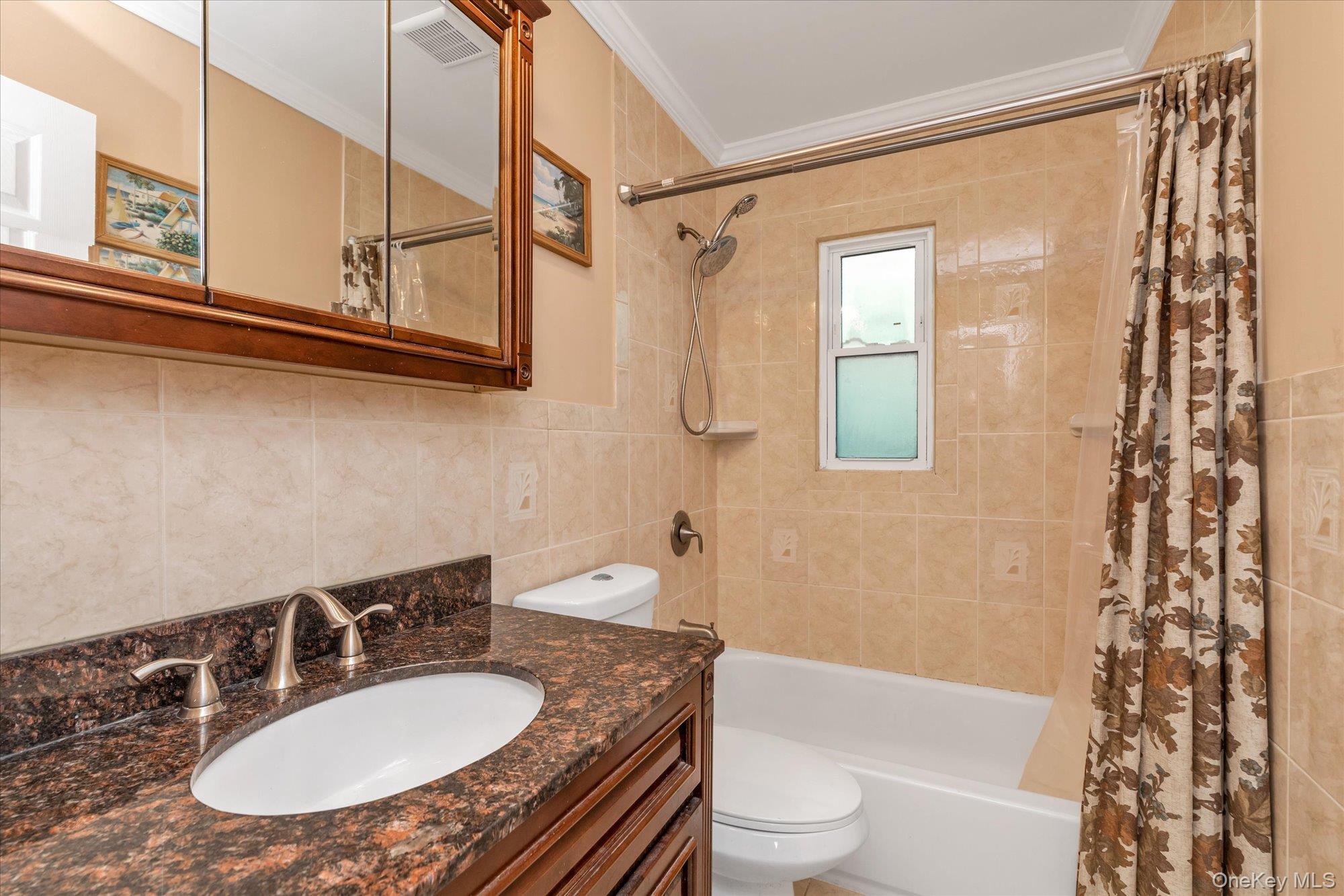 #9 photo, 31 Piave Terrace, Lindenhurst , NY 11757