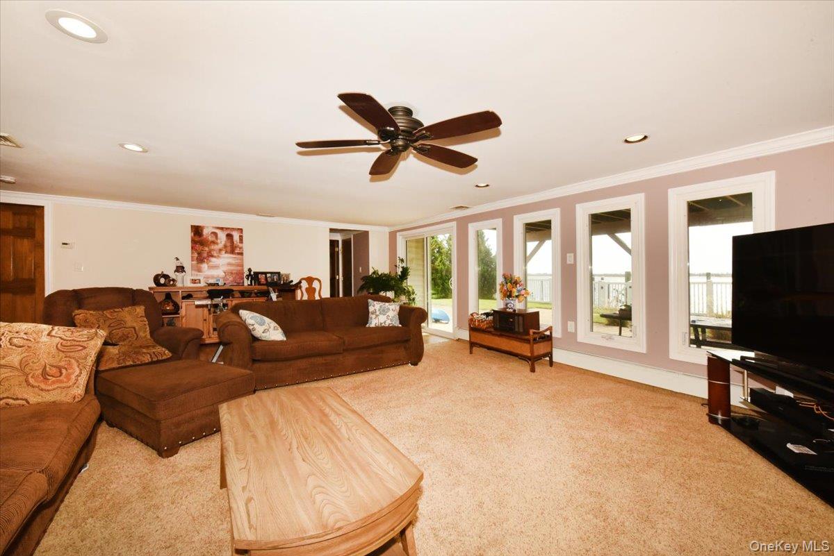 #13 photo, 3106 Clubhouse Road, Нассау ‖ Merrick , NY 11566