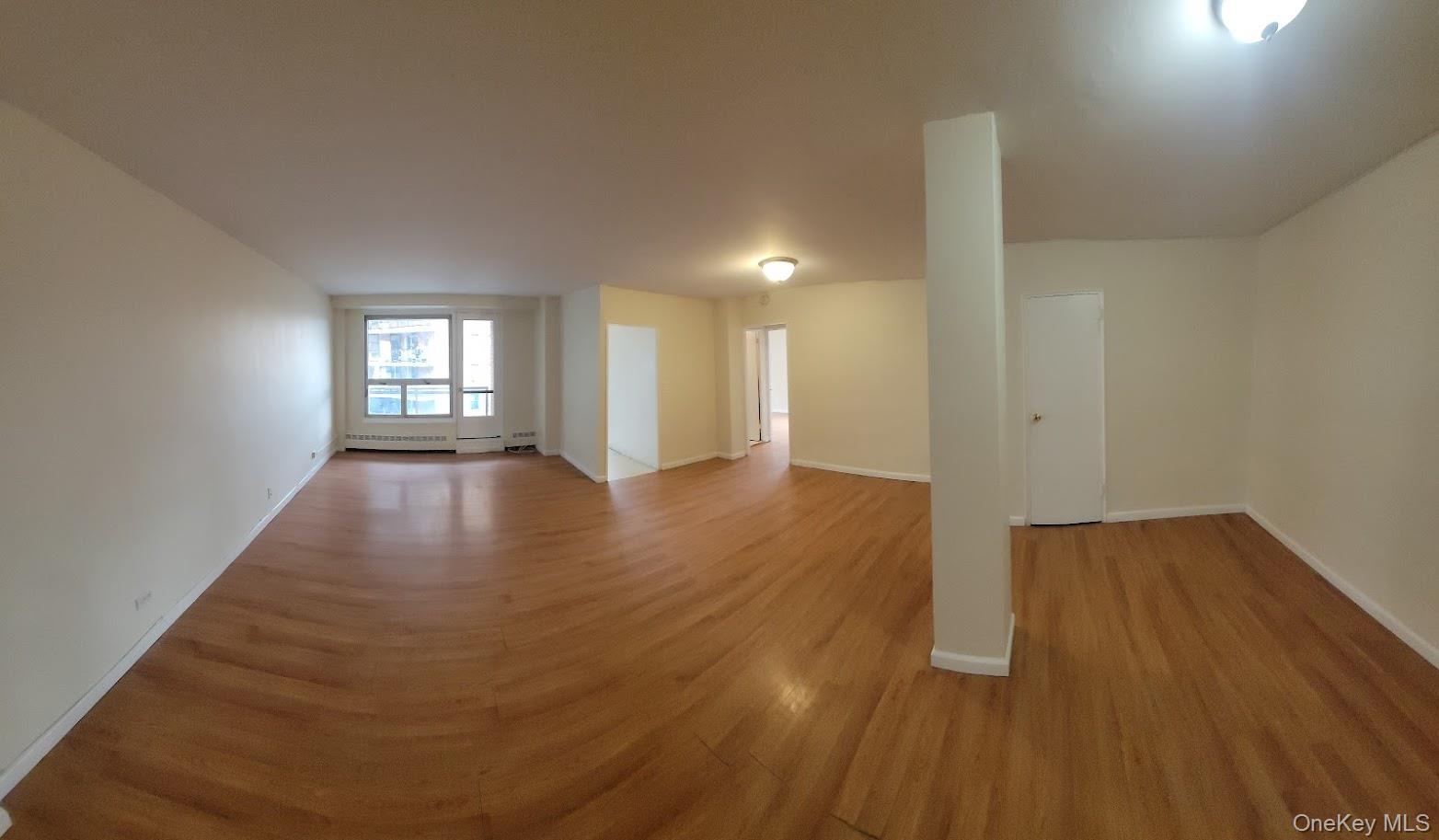 #2 photo, 98-20 62nd Drive, Куинс ‖ Rego Park , NY 11374