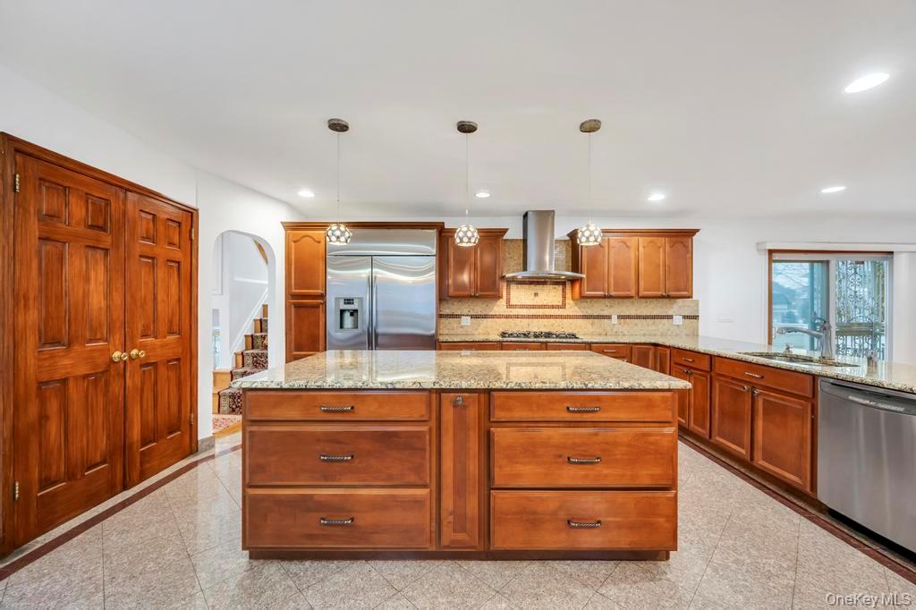 #6 photo, 64 Fox Place, नासाउ काउंटी Hicksville , NY 11801