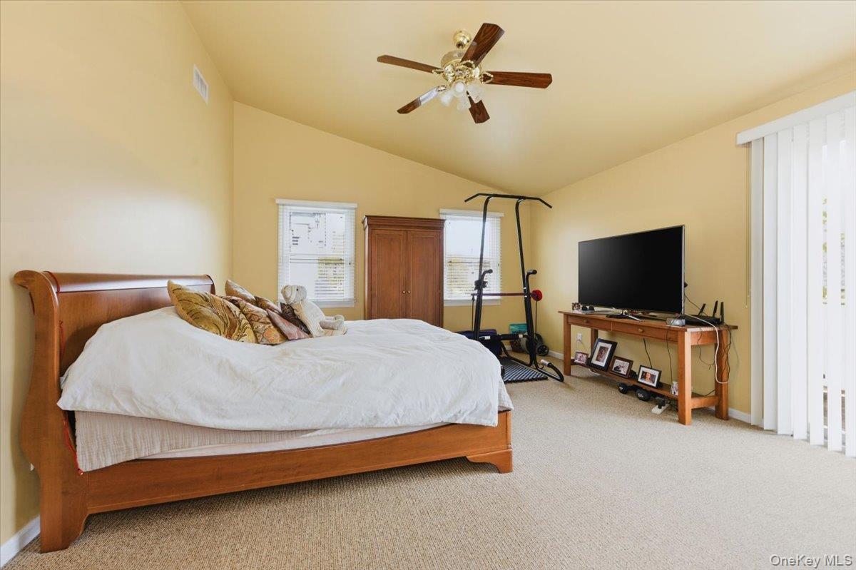 #10 photo, 26 Carman Avenue, מחוז נסאו Cedarhurst , NY 11516