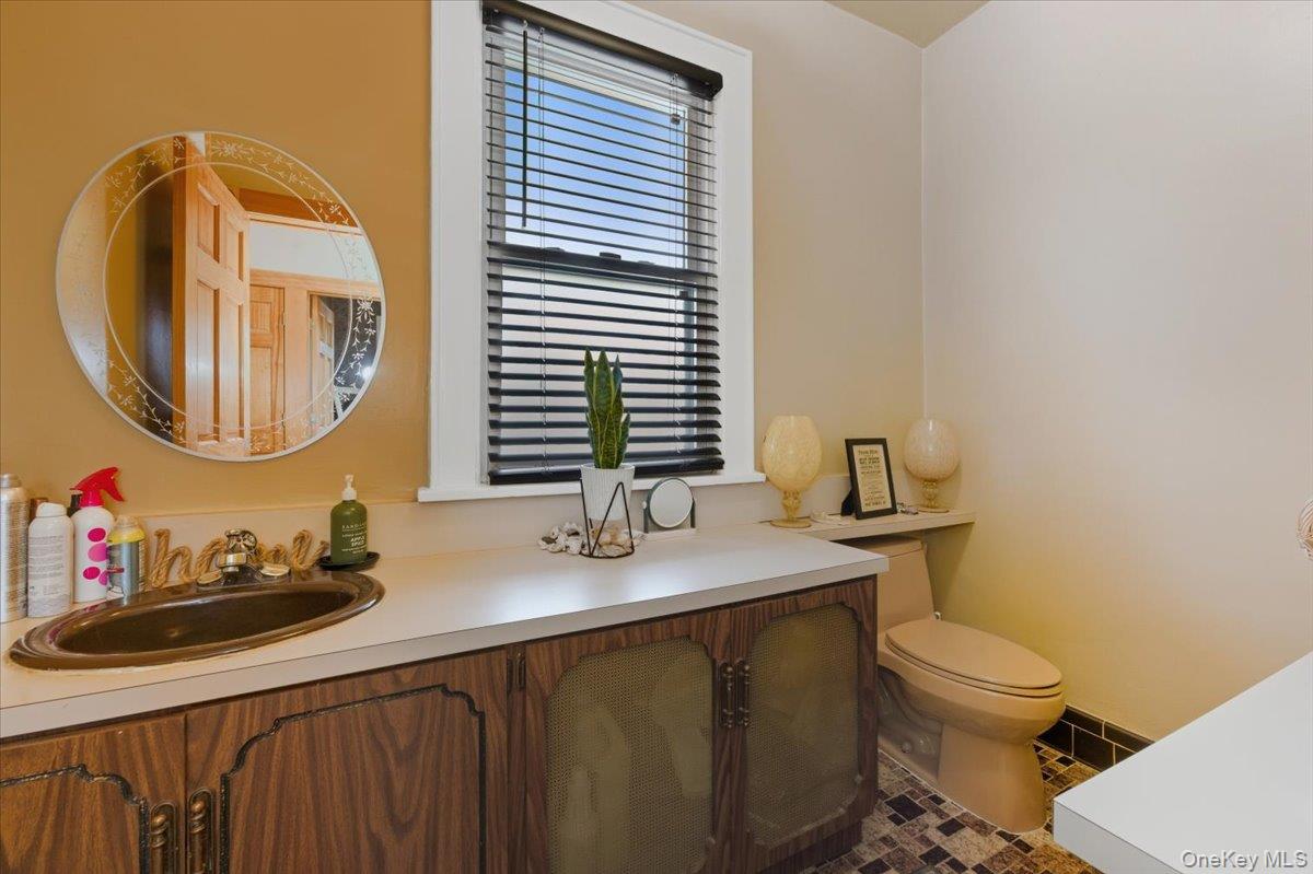 #18 photo, 26 Carman Avenue, מחוז נסאו Cedarhurst , NY 11516