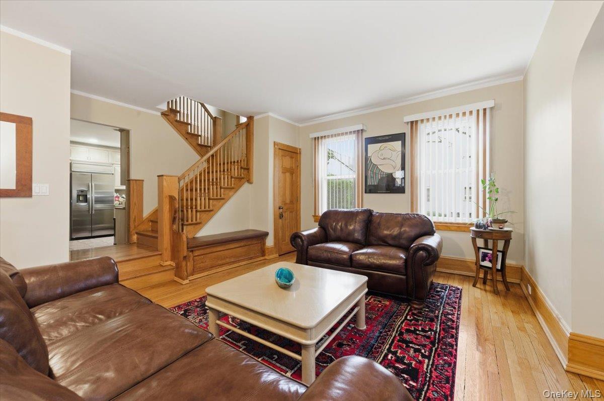 #4 photo, 26 Carman Avenue, מחוז נסאו Cedarhurst , NY 11516