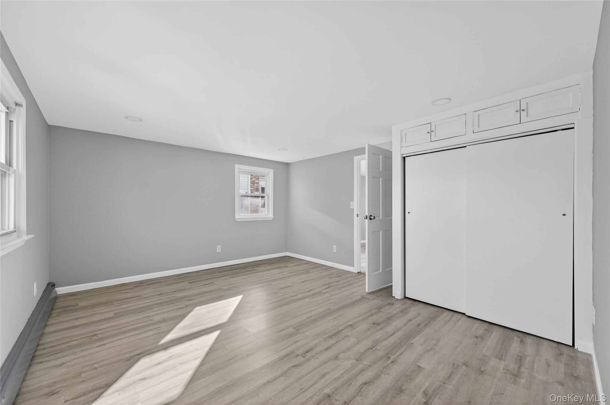 #12 photo, 28 Candle Lane, 长岛 Levittown , NY 11756