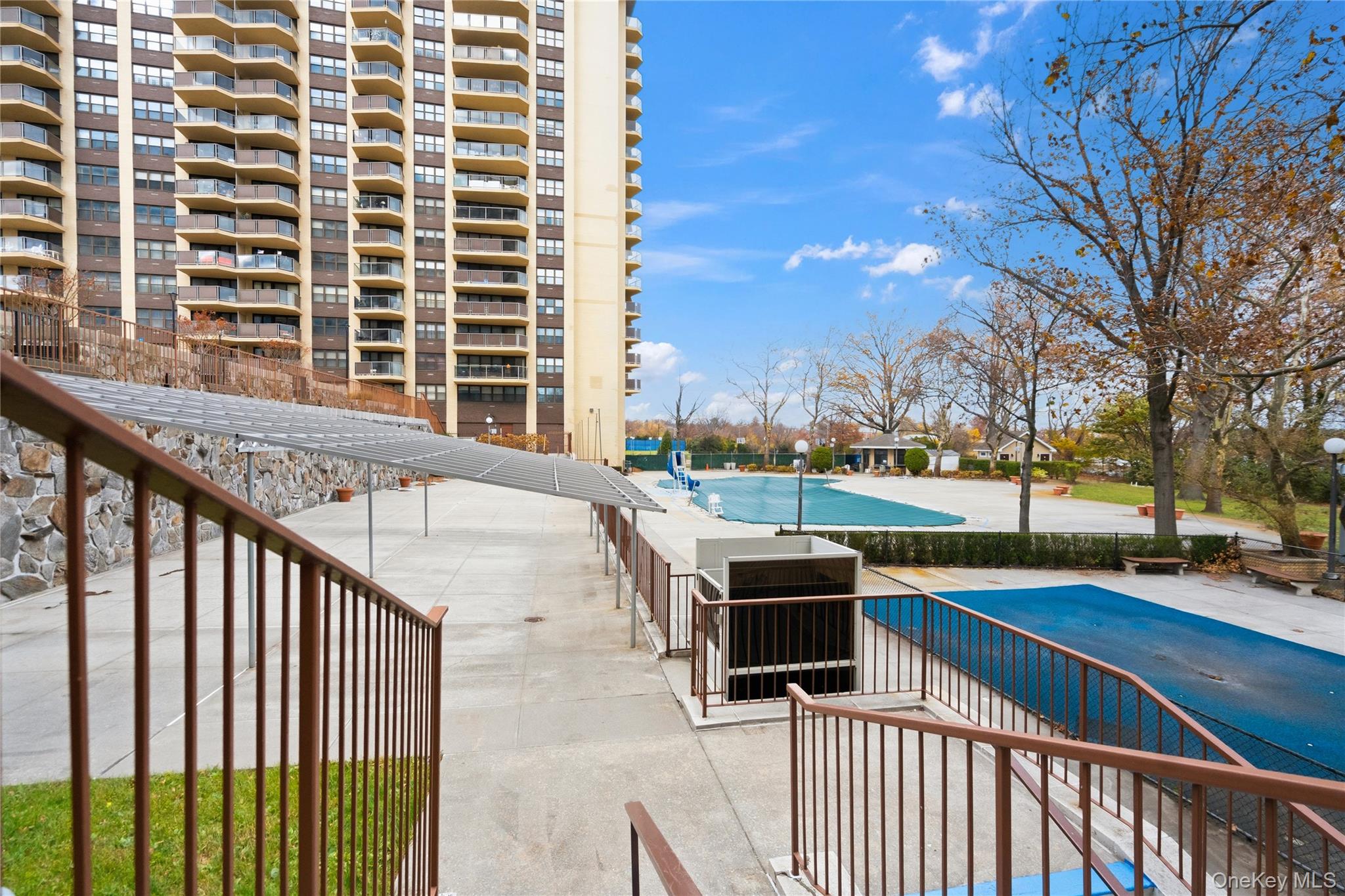 #5 photo, 18-15 215th Street, 皇后区 Bayside , NY 11360