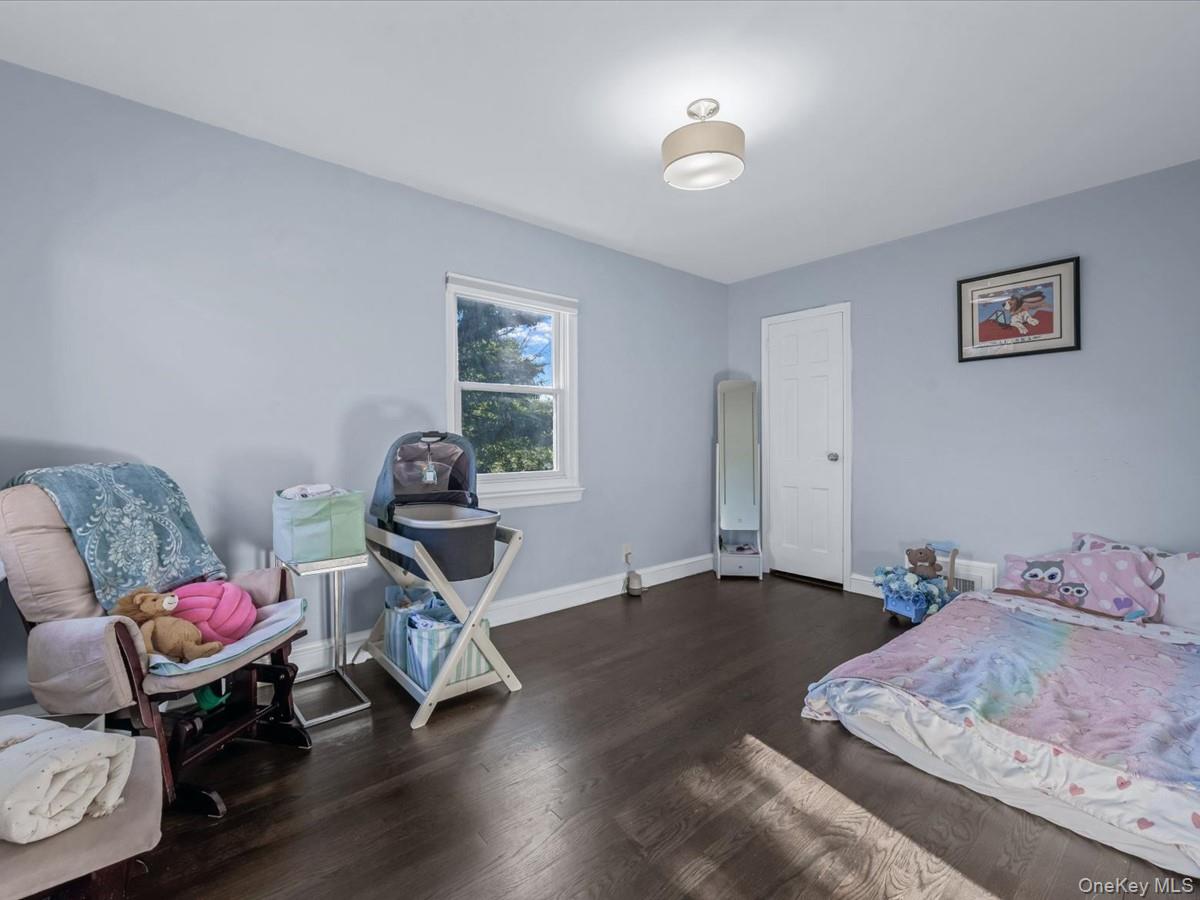 #15 photo, 16 Wooleys Lane, नासाउ काउंटी Great Neck , NY 11023