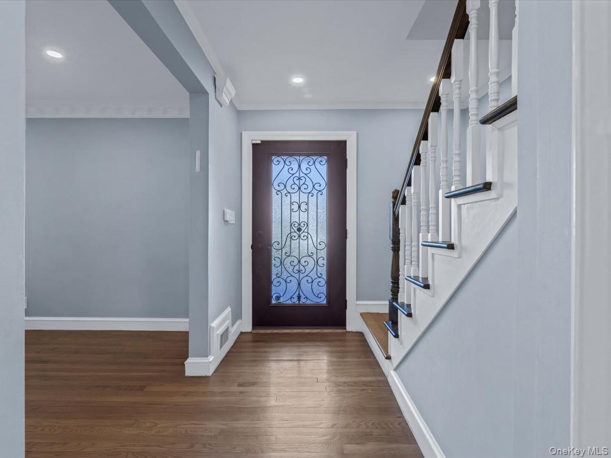 #2 photo, 16 Wooleys Lane, नासाउ काउंटी Great Neck , NY 11023