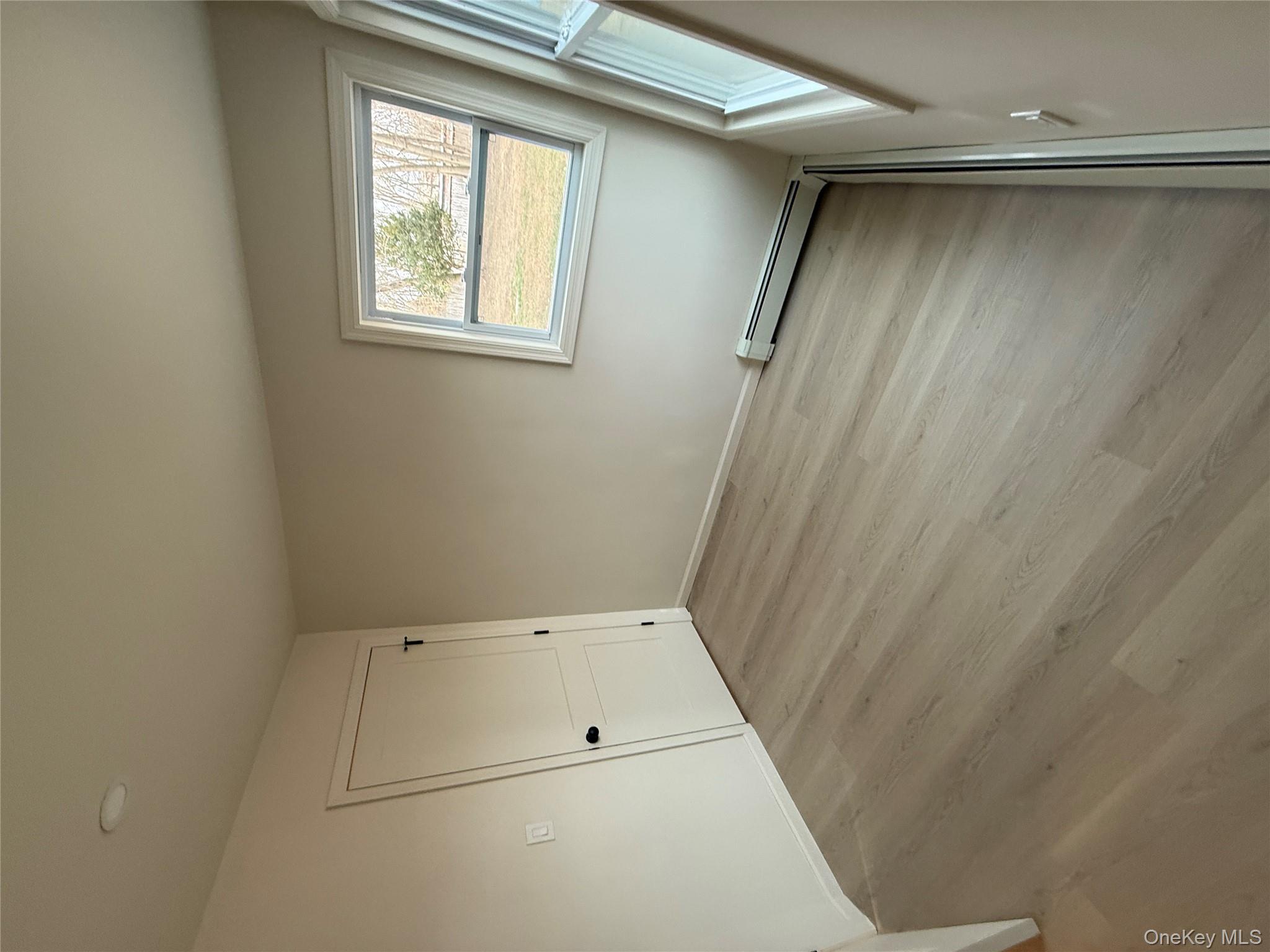 #3 photo, 371 Oceanside Street, Islip Terrace , NY 11752