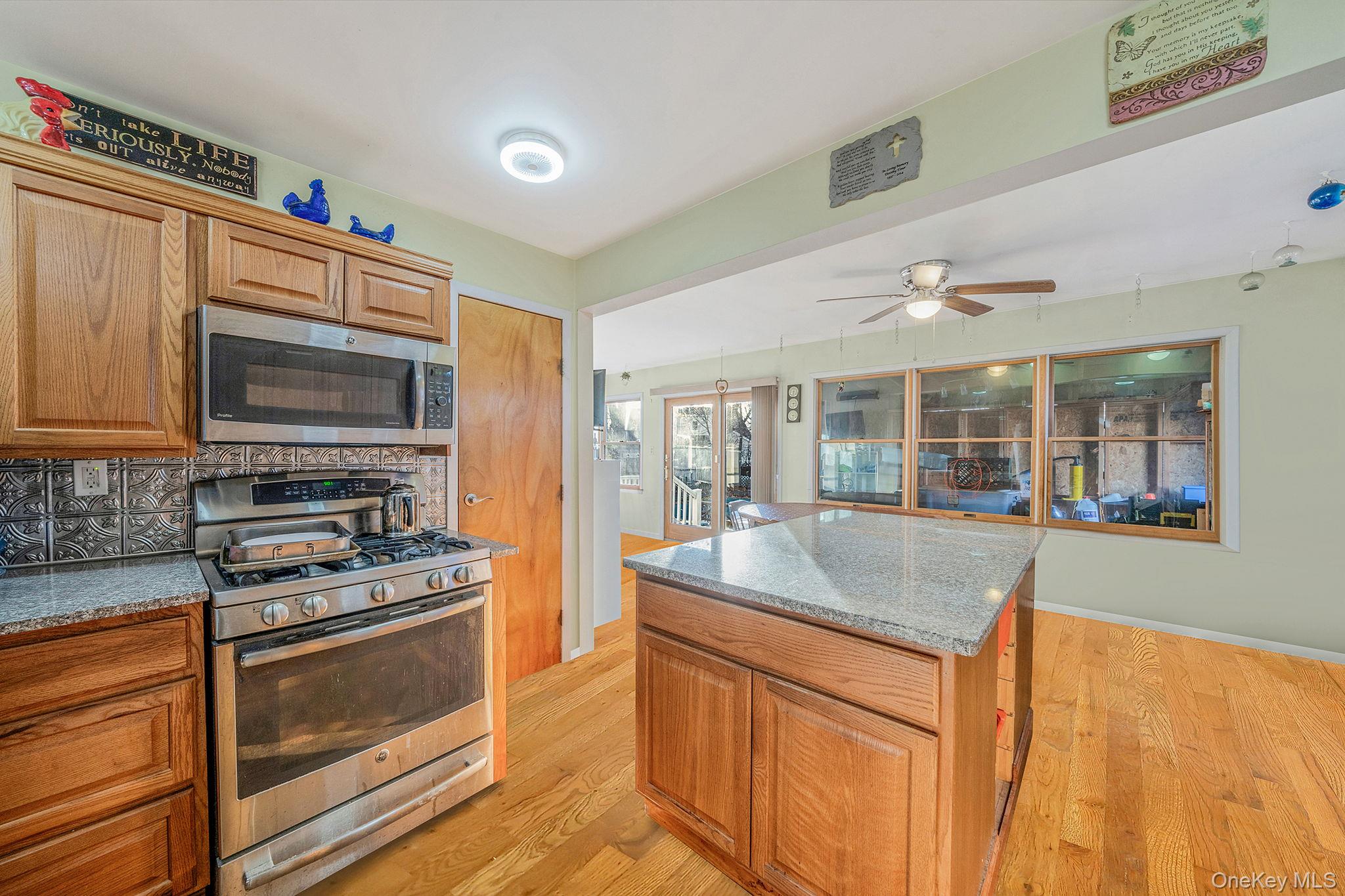 #10 photo, 170 Grand Boulevard, Brentwood , NY 11717