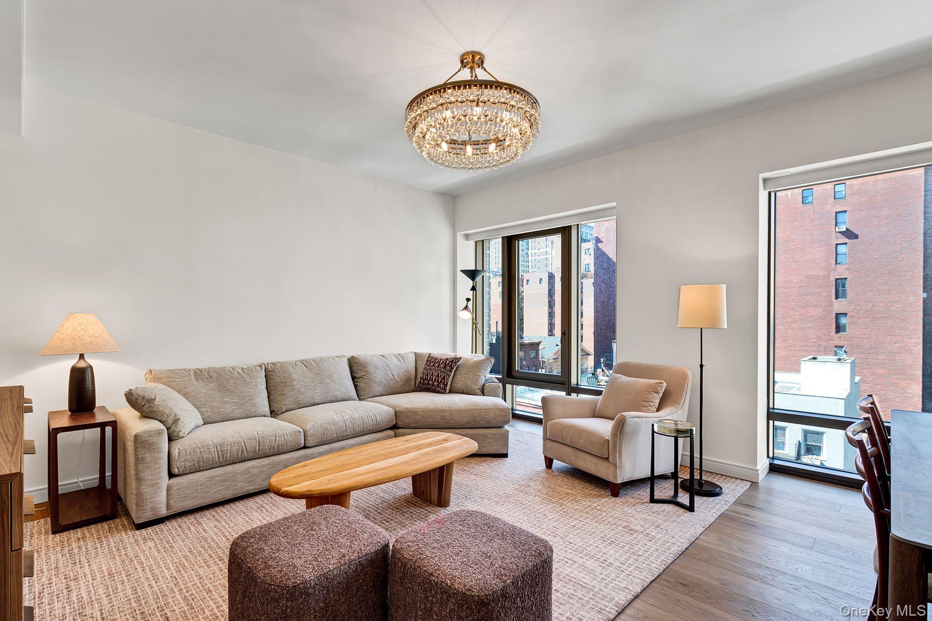 #2 photo, 200 E 21st Street, New York (Manhattan) , NY 10010