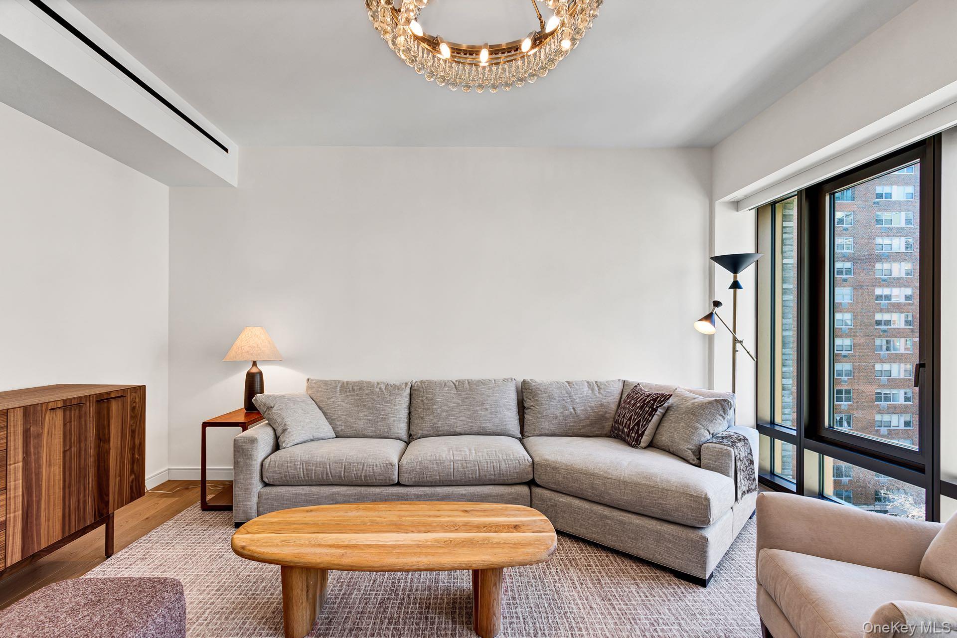 #3 photo, 200 E 21st Street, New York (Manhattan) , NY 10010