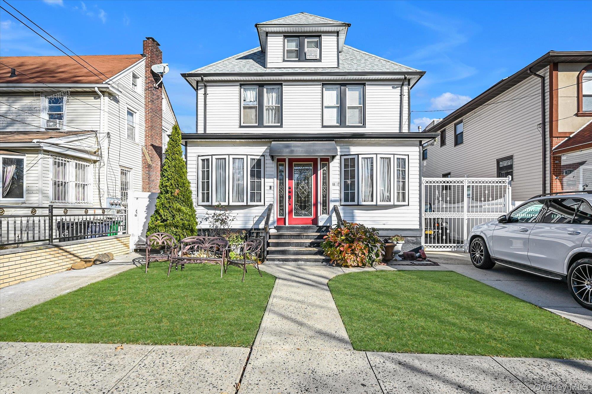 #1 photo, 8817 190th Street, कुईंस Hollis , NY 11423