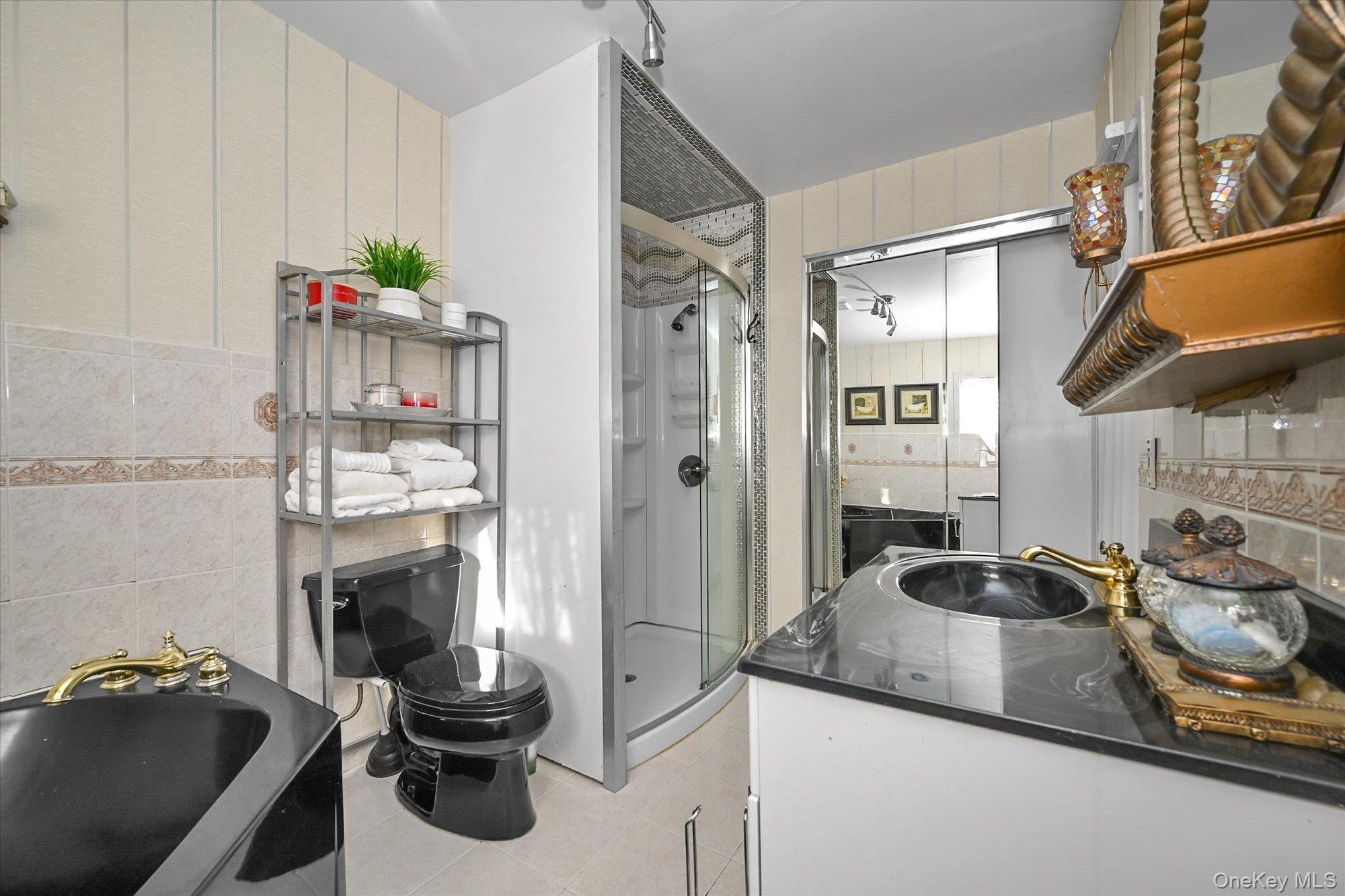 #13 photo, 8817 190th Street, कुईंस Hollis , NY 11423