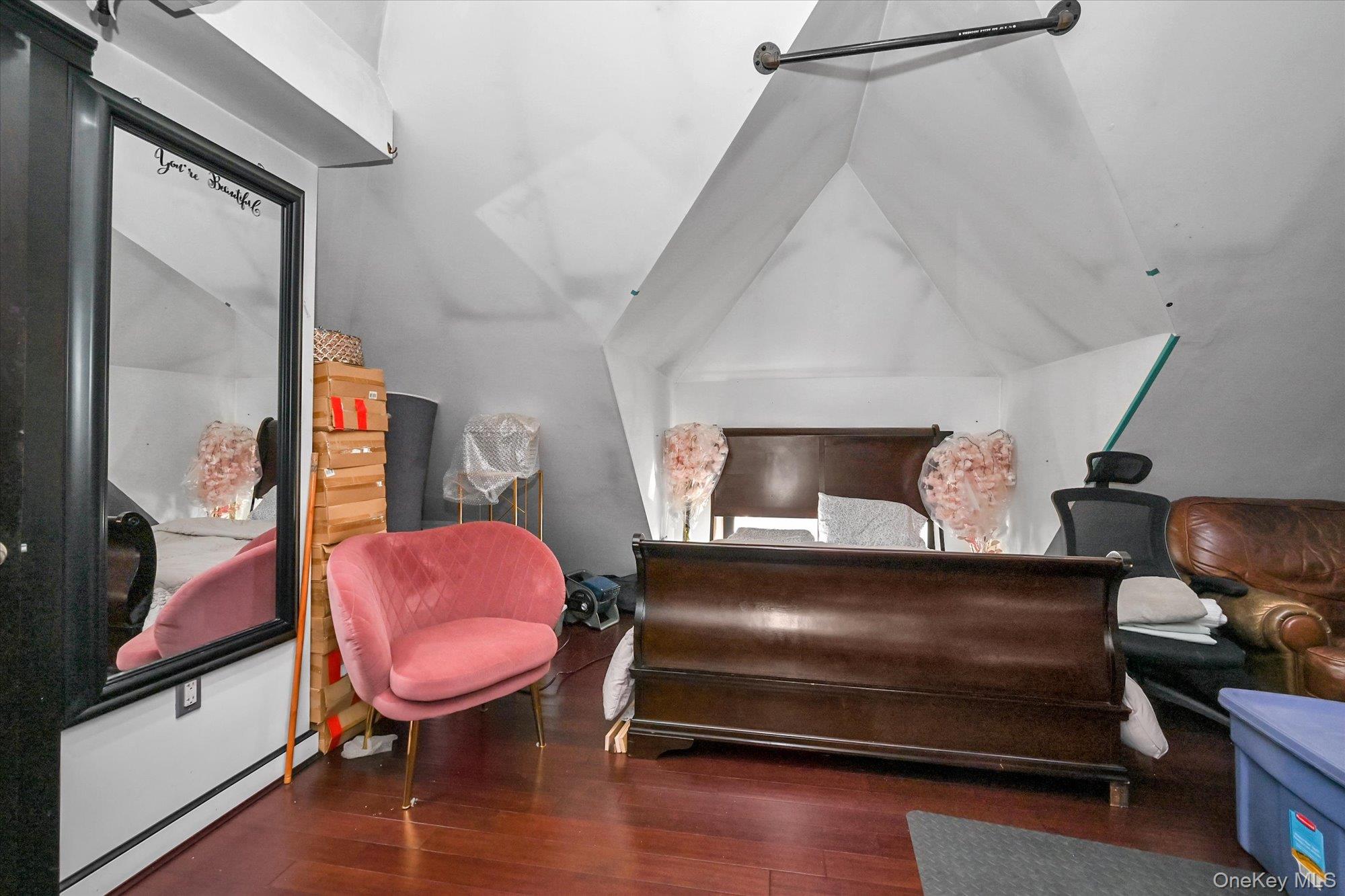 #17 photo, 8817 190th Street, कुईंस Hollis , NY 11423