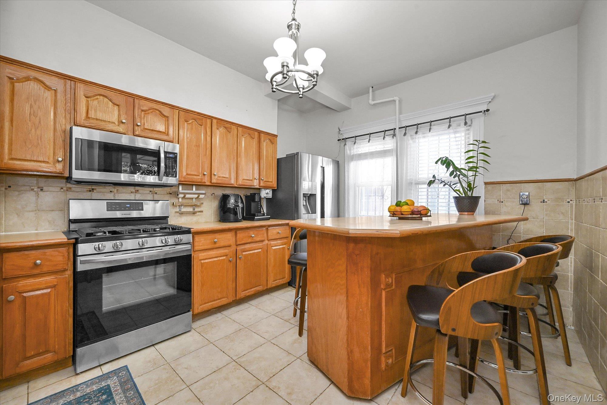 #7 photo, 8817 190th Street, कुईंस Hollis , NY 11423